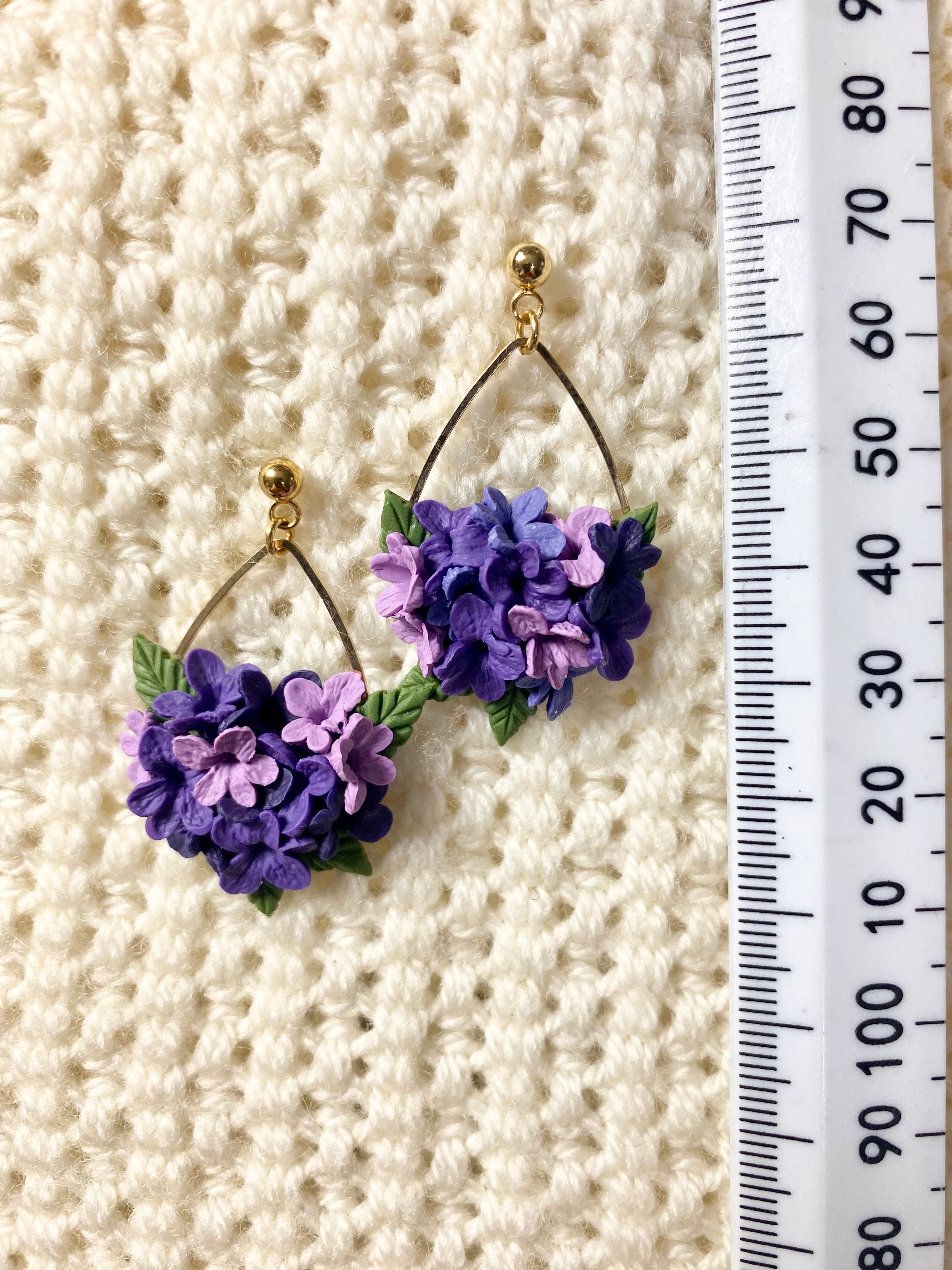 Hydrangea Earrings (tear-drop)