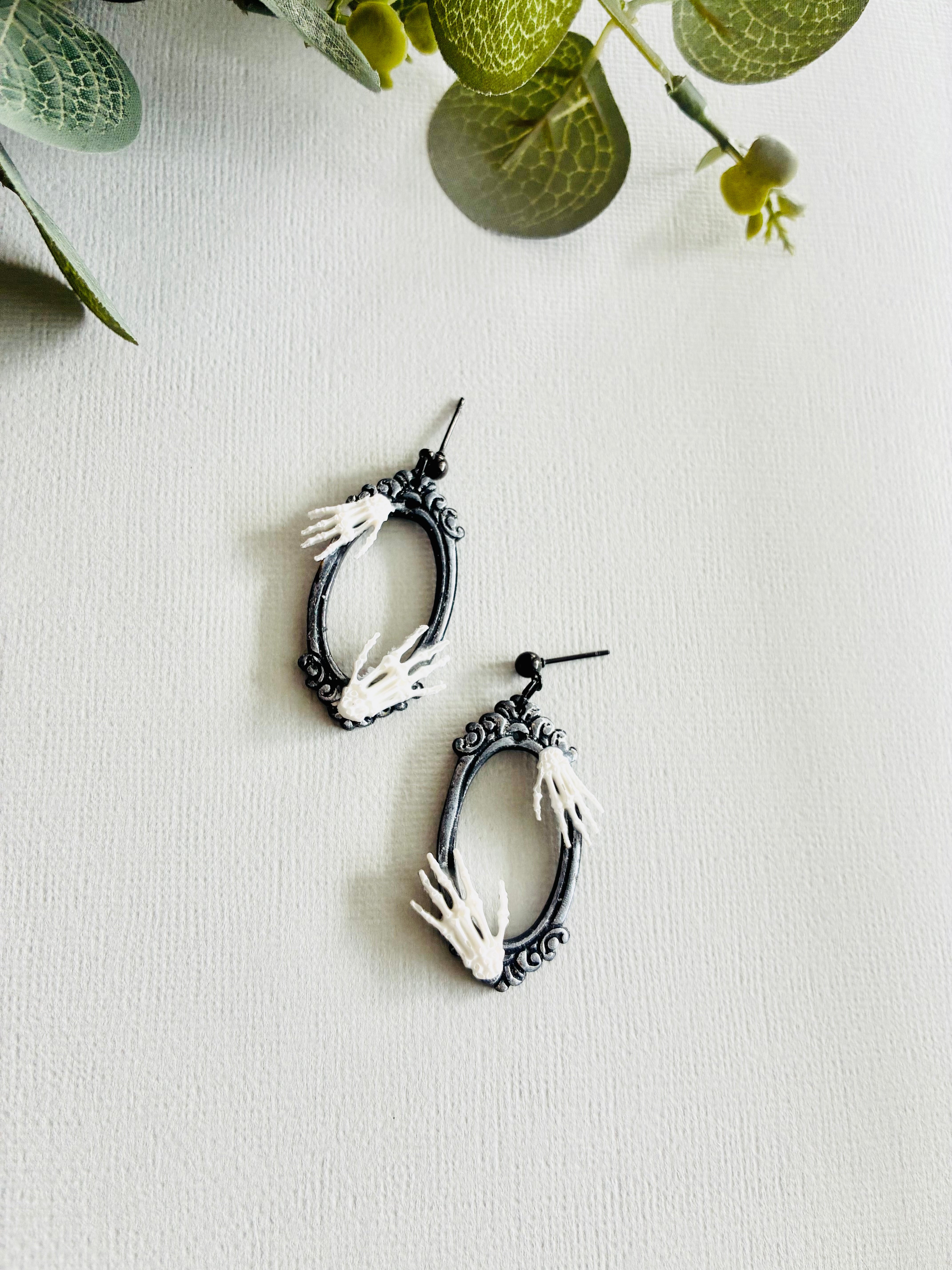 Sculls hand framed Earrings
