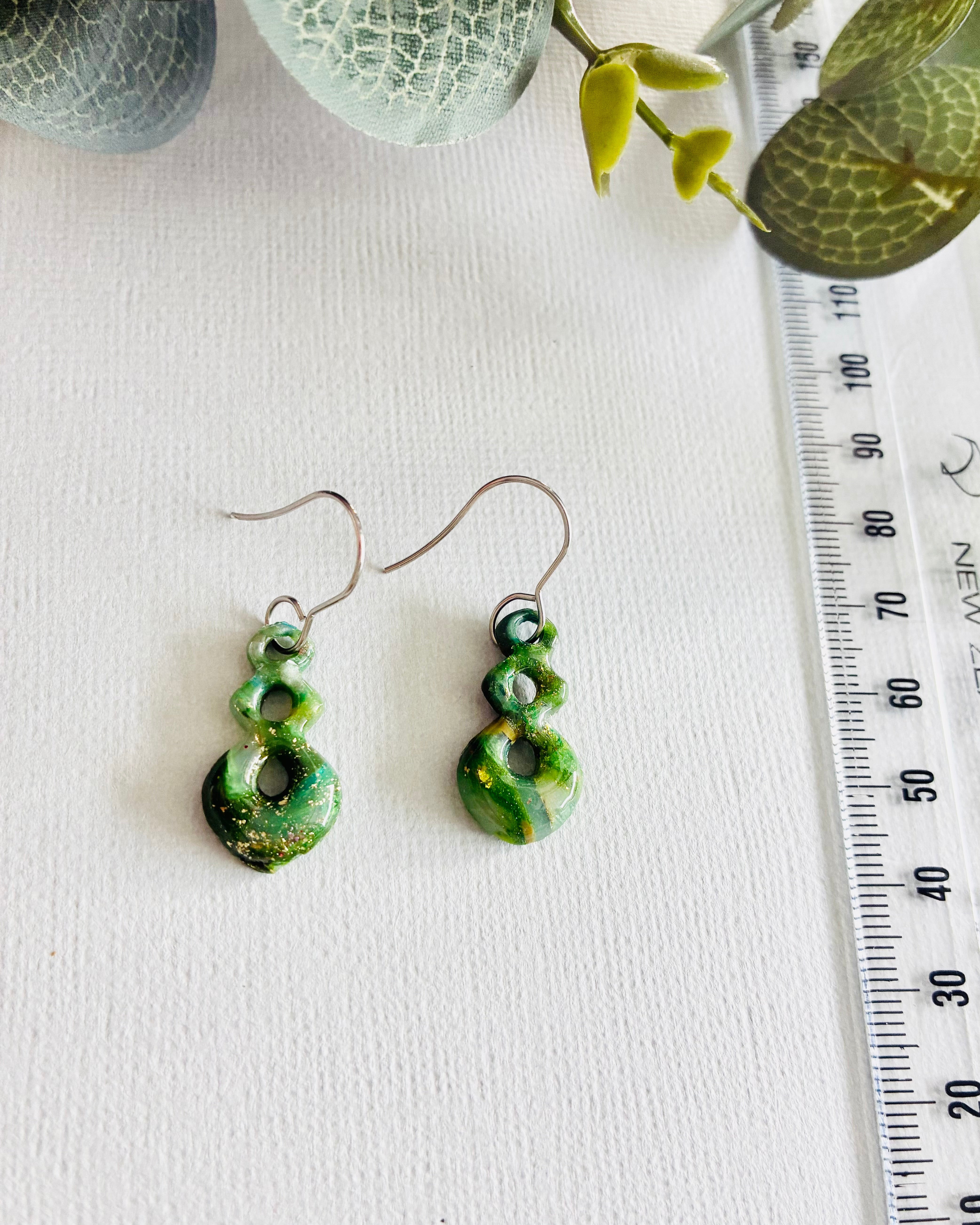 Greenstone effect with polymer clay Earrings koru