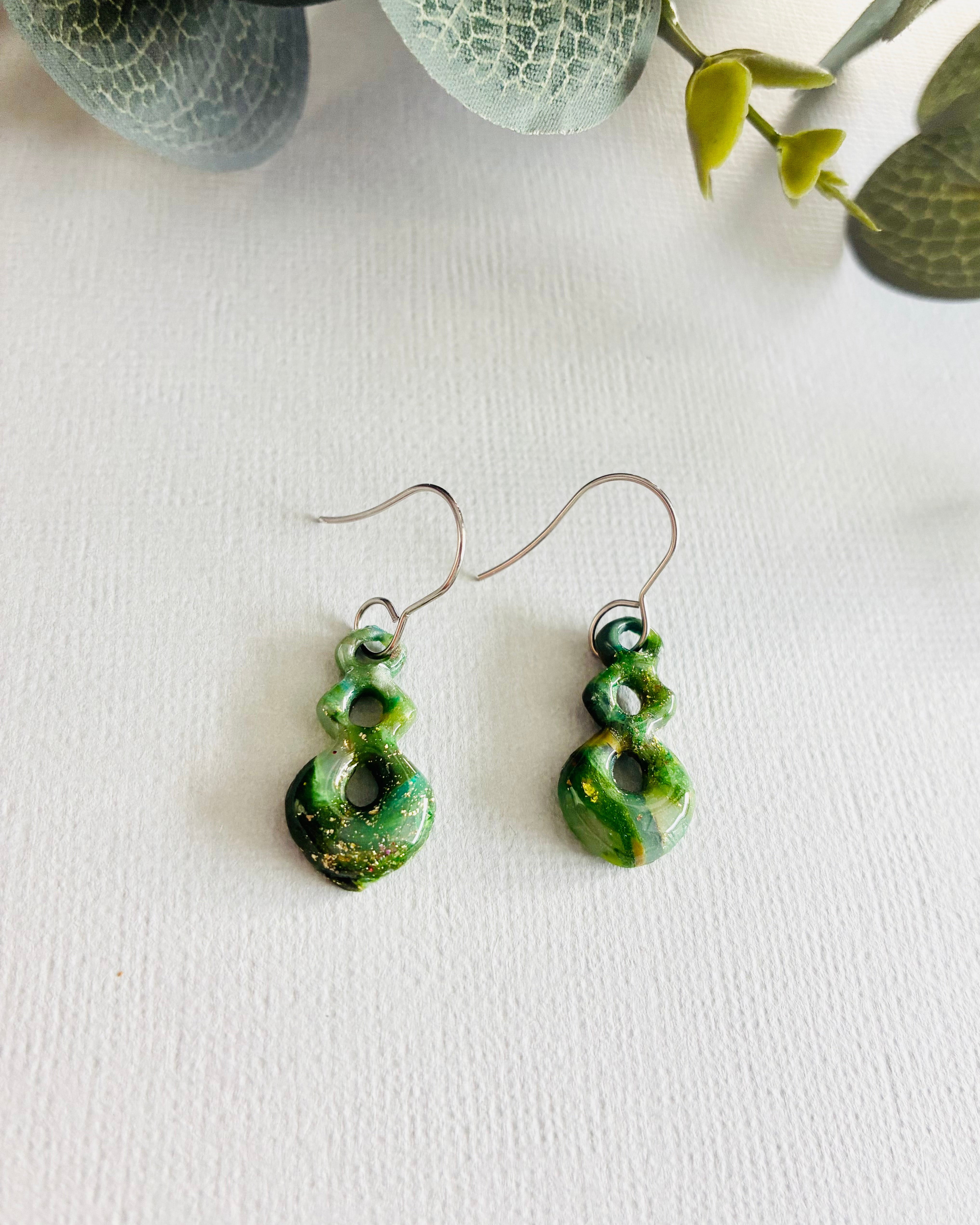 Greenstone effect with polymer clay Earrings koru