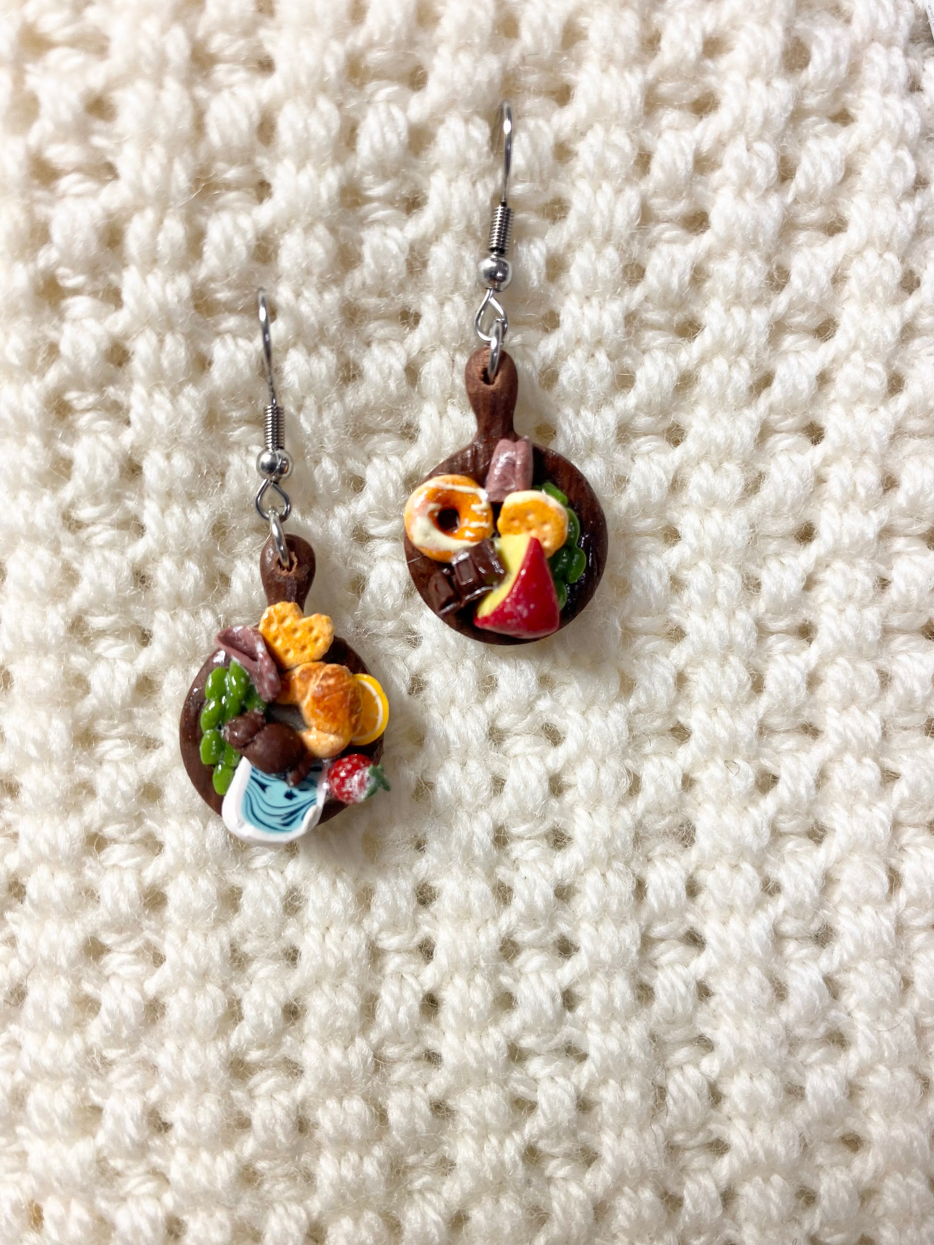 Cheese Board Earrings (mini)