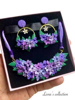 Earring and necklace set