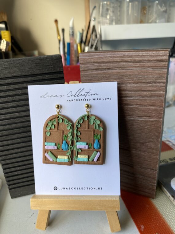 Book shelf earrings